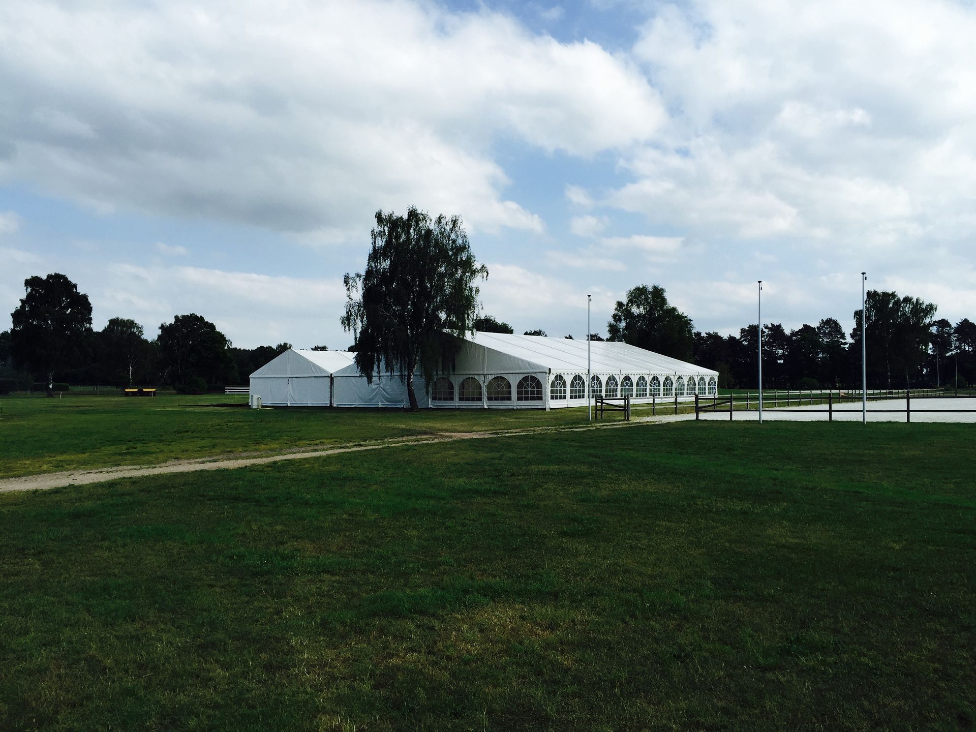 Zelte für paar 100 Leute